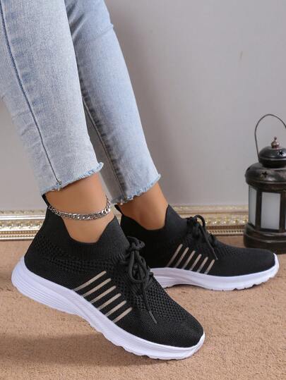 24 قطعة من الحذاء الرياضي الخفيف النسائي ذو الشبكة المفرغة لمناسبات تمارين اليوغا