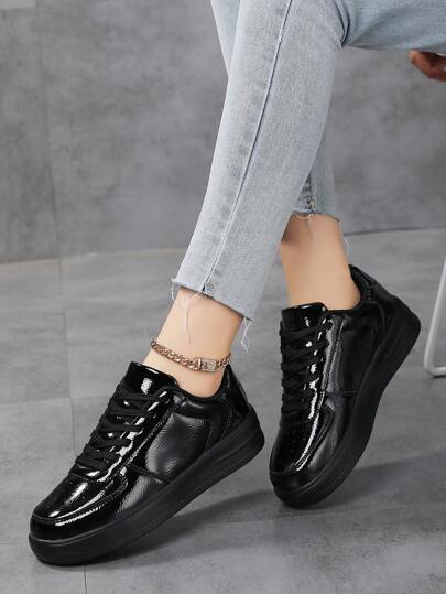 أحذية رياضية نسائية عارضة للربيع والخريف، بجزء علوي من الجلد، أحذية أربعة مواسم وجزمة طالبة مسطحة برباط