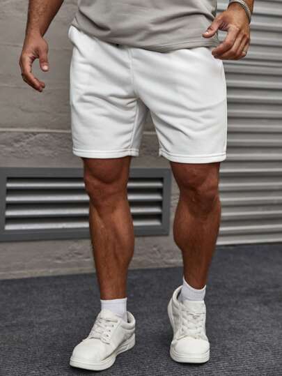 Manfinity RelaxMax قصير شاطئي نسائي أحادي اللون مزود بحزام سحاب ومرون، ذو جيوب مائلة، لون أبيض عادي مناسب للمتزوجين وخطباء كهدايا، قصير أبيض للرجال