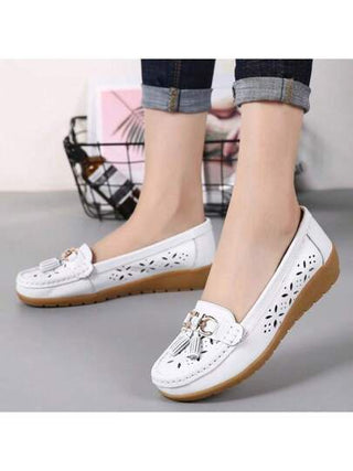 أحذية نسائية مريحة بنعل ناعم وسطح أسفل مسطّح، تصميم مفرغ للسيدات بمقاس كبير