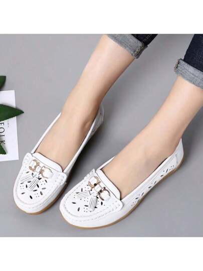 أحذية نسائية مريحة بنعل ناعم وسطح أسفل مسطّح، تصميم مفرغ للسيدات بمقاس كبير