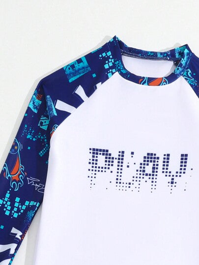 مايوه أولادي طقم ملابس سباحة طويل الأكمام للأولاد المراهقين يتميز بتصميم حرف يحمل مقبض اللعبة مطبوعًا على القميص بأكمام راجلان.