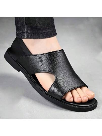 صنادل رجالية كاجوال سهلة الارتداء مقاومة للانزلاق ذات قاع ناعم وسطح ناعم للخروج والقيادة صيفًا