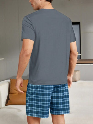 مجموعة ملابس منزلية رجالية تتضمن: بلوزة طباعة القهوة بأكمام قصيرة وسروال مربعات