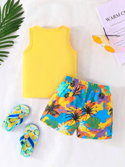 مجموعة قميص بدون أكمام وشورت مطبوعة بالحروف وأشجار الاستوائية لأطفال الصغار في الصيف