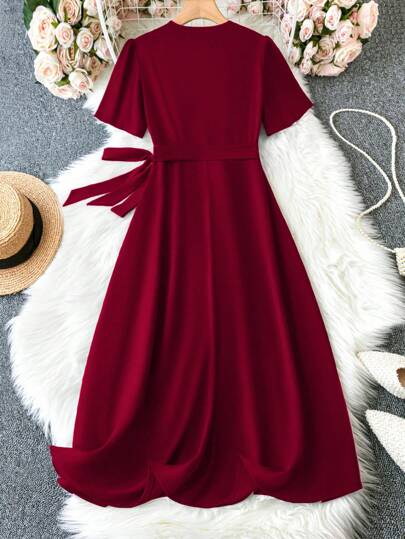 EMERY ROSE فستان طويل للنساء مع فتحة رقبة على شكل V وتصميم كشكش بأشرطة ربط أمامية، أكمام قصيرة، للربيع/الصيف، لون بوردو، إطلالة سيدات