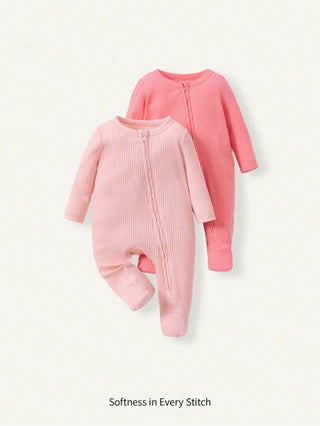 Cozy Pixies غطاء رأس و حذاء 3قطع لرضيعة حديثة الولادة بيجامة طويلة برقبة مستديرة بأكمام طويلة و لون صلب