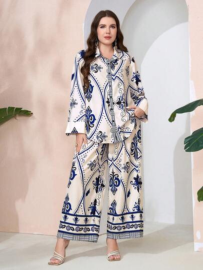 Mulvari مجموعة قطعتين من بنطال وبلوزة نصف كم بتصميم مطبوع عشوائي، مناسب للمقاسات الكبيرة للنساء