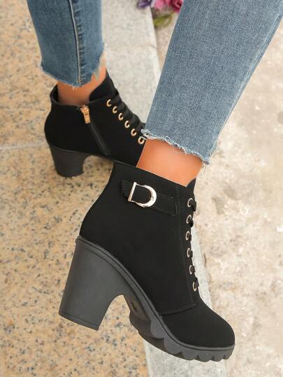 بوت بكعب سميك مزينة بالراين حريري مع سحاب وتفاصيل دانتيل، أنيقة للسيدات، تناسب ارتداؤها مع الملابس العلوية