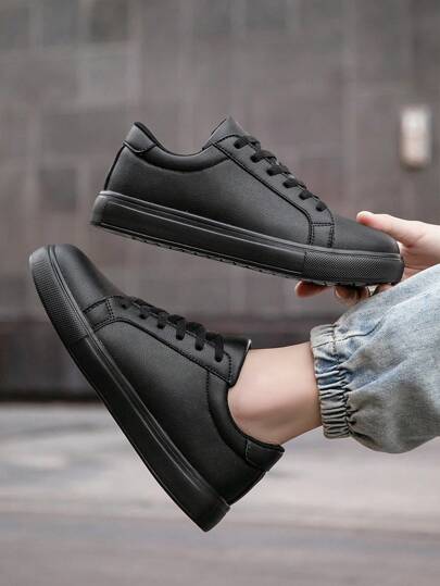 (المقاس صغير مقاس 1) أحذية رياضية بيضاء كاجوال للرجال بحزام أمامي ربط، عصرية، خفيفة الوزن، مريحة، أحذية مسطحة بنسملة مستديرة