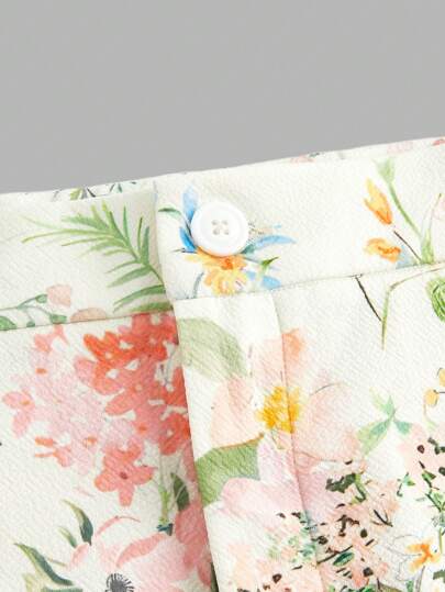 SHEIN MOD بنطلون مطبوع بنمط نباتي مناسب لجميع المقاسات، يتميز بقصة ضيقة واسعة