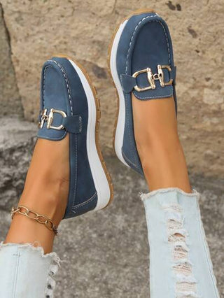 أحذية لوفر جديدة وكاجوال بتصميم فتحات للتهوية للأمهات متوسطي العمر والمسنات، ذات قاع ناعم وكعب منحدر وتهوية ممقوبة، أحذية سهلة الارتداء للنساء