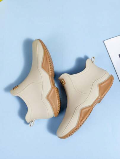 زوج من الأحذية المطرية القصيرة الخفيفة الوزن، مقاومة للانزلاق سواء للرجال أو النساء، بوت مطاطية مضادة للماء، بوت مائية عصرية، بوت زائدة للارتداء فوق الأحذية العادية للخروج