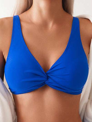 Swim Basics مجموعة بيكيني بسيطة وأنيقة للنساء بلون أحادي وملتوية عند الصدر مناسبة للإجازات الصيفية على الشاطئ