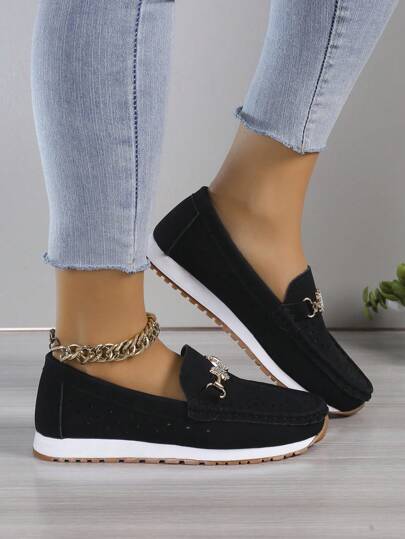 حذاء نسائي جديد من نوع سهل الارتداء سهل التزلج، بكعب منصة مريح ، في مقاس كبير