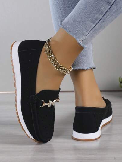 حذاء نسائي جديد من نوع سهل الارتداء سهل التزلج، بكعب منصة مريح ، في مقاس كبير