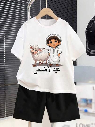 تي شيرت تي شيرت بأكمام قصيرة وشورت صبي صغير عارضة كرتونية ومطبوعات للأعياد، مناسب لفصل الصيف