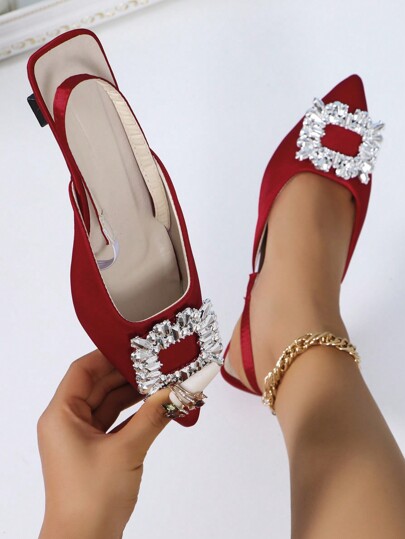 صنادل كعب عالي من الساتان الأحمر للنساء مزيّنة بحجر الراين للمناسبات الزفافية والاحتفالات
