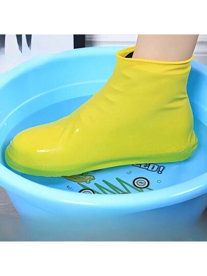 1 زوج من أغطية حذاء مقاومة للانزلاق ومضادة للماء ومحمية - تصميم سميك لزيادة المتانة، مادة مطاطية للمشي في الهواء الطلق وحماية ضد جميع الظروف الجوية للرجال والنساء