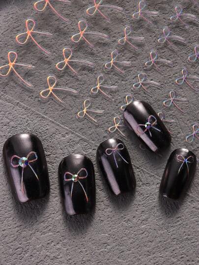 قطعتان ملصقات أظافر بخطوط الأربطة ذهبية اللون بتقنية الليزر ثلاثية الأبعاد زخرفة أظافر رقاقات أربطة وأزهار لطيفة