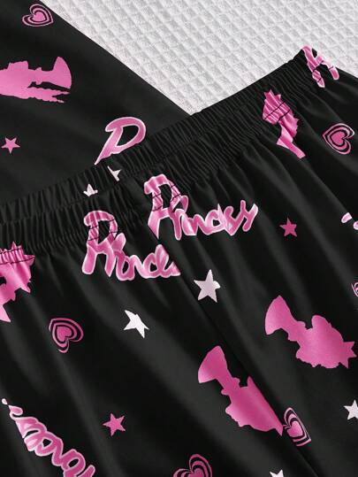 بيجاما مجموعة قميص كم قصير وشورت للنساء والمراهقات باللون الأسود الحد الأدنى والطباعة الزهرية الوردية للارتداء اليومي مكونة من قطعتين