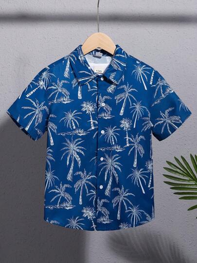 SHEIN قميص كاجوال للصبيان يتضمن طبعات أشجار جوز الهند بأكمام قصيرة وياقة ذات طوق صغير، مع الأسلوب العطلة