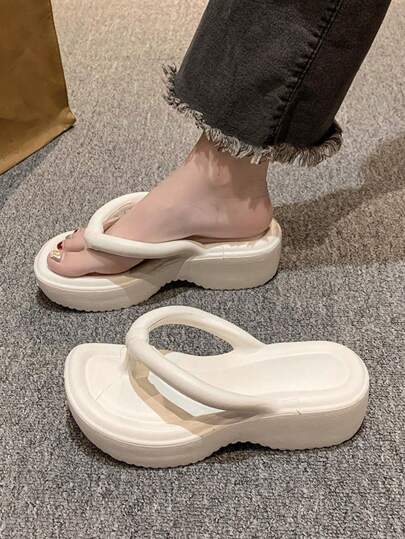 صنادل نسائية بنعل سميك، شبشب خفيف وناعم جديد بسفلة مريحة، حذاء كاجوال للشاطئ والاجازات الخارجية، بلون صلب