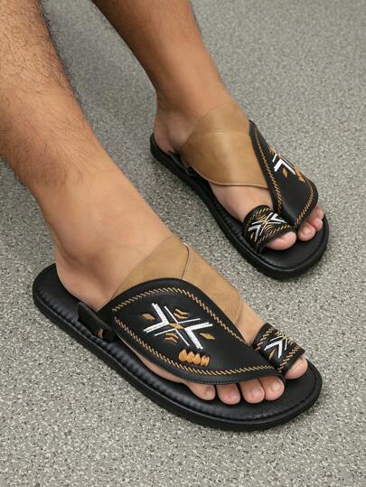 صنادل رجالية مسطحة مريحة ونعال شاطئية تقليدية بألوان متعددة