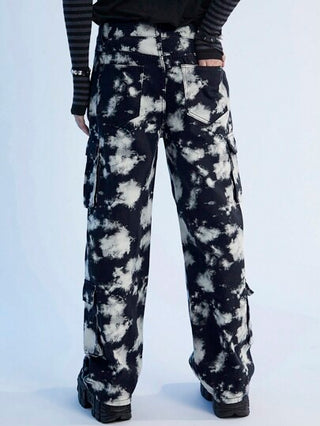 Manfinity Denimwave جينز رجالي فضفاض مطرز بتقنية الربط العشوائي بطريقة اليو 2 كيه العصرية الشارعية القديمة