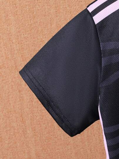 2 قطعة/مجموعة ملابس رياضية كاجوال للأولاد قصيرة الأكمام، من قماش شبكي تنفسي سريع الجفاف ومطبوع، وشورت، موسم الربيع والصيف