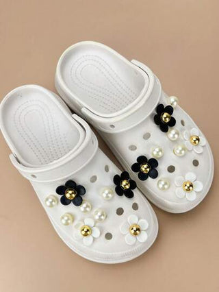 14 قطعة إكسسوارات حذاء مزينة بالزهور تناسب صنادل الكلوج، للفتيات والنساء البالغات