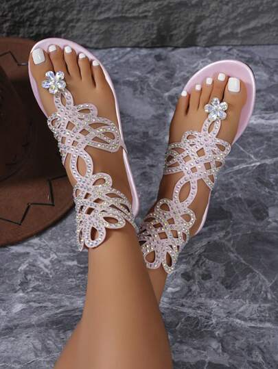 بوت نسائي موديل 2025 ذو شكل روماني عالي الطول ، صنادل شقة بلورية تنفس ، بوت جلد طويلة مفرغة ذات إبزيم حقيقي