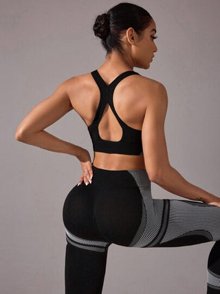 SHEIN Sport Studio مجموعة رياضية للنساء بفستان رياضي بدون ظهر صيفي وبنطلون رياضي، مجموعة تمارين رياضية للنساء، مجموعة أسيورة رياضية للنساء