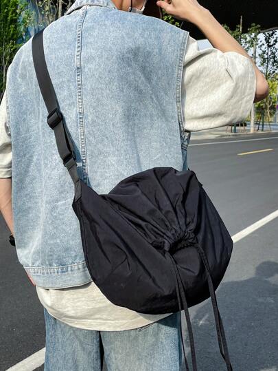 حقيبة دلو ذات سحاب جديدة ذات سعة كبيرة، حقيبة سفر وكتف ، حقيبة رسول لرحلة عمل ، حقيبة سوداء ، ضروريات السفر ، ضروريات العطلة ، حقيبة رجالية للتخييم ، حقيبة ظهر صيفية للرجال ، حقيبة صيفية للعودة إلى المدرسة ، حقيبة استراحة الربيع ، حقيبة متعددة الاستخدامات