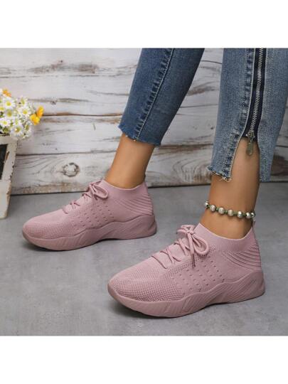 أحذية رياضية كاجوال للنساء بلون أحادي وحزام متعرج وأصابع مدورة