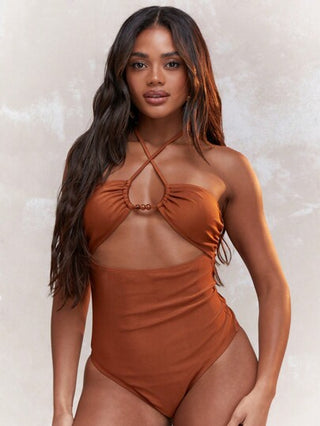 مايوه حريمي قطعة واحدة MISSGUIDED ملابس سباحة قطعة واحدة بتصميم كري كروس المقطوع للصيف