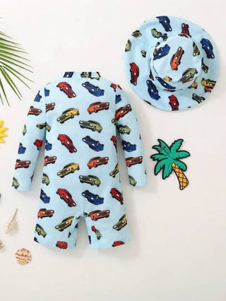 مايوه أولادي مجموعة بدلة السباحة والقبعة الشمسية للأولاد في الصيف مع سحاب، أزرق فاتح بطبعة سيارة كرتونية، مناسبة للشاطئ والسباحة والتزحلق على الماء وألعاب حديقة المياه