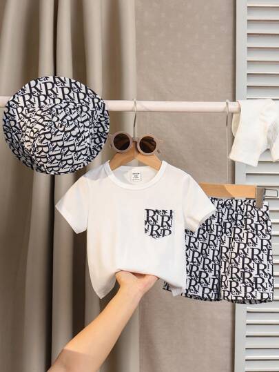 طقم 3قطع تي شيرت محبوك بياقة مستديرة وأكمام قصيرة، شورت وقبعة للأطفال الصبيان في الصيف