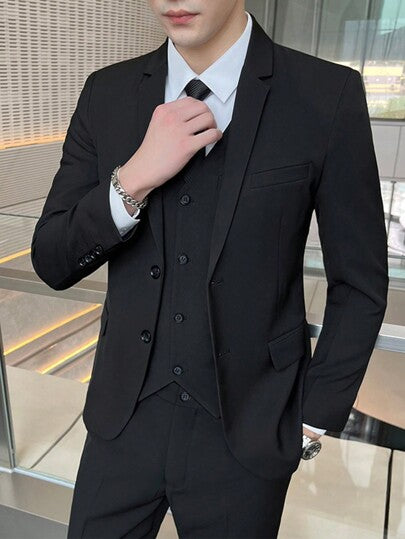 بدلة سوداء مكوّنة من قطعتين للعشاء الرجالي، الزي الرسمي للرجال