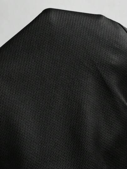 ROMWE MEN Anime بنطلون قصير بحزام رباط خصر بطباعة رسم بسيط، للرياضة والمدرسة