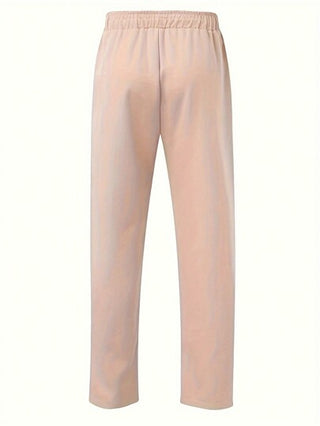 لباس رجالي قميص بأكمام طويلة وبنطلون طويل بلون سادة واحدة، بتصميم بسيط