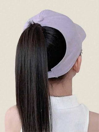 قبعة بيسبول لحماية الطفل من أشعة الشمس بلون سادة، عصرية وعملية، يمكن ارتداؤها مع ذيل حصان عالي