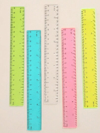 أدوات مكتبية ومدرسية مسطرة مستقيمة للقياسات والرسم 20 سم ملونة من البلاستيك 5 قطع