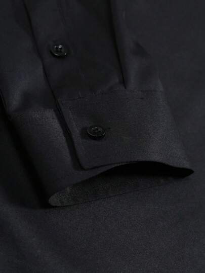 Manfinity Mode قميص رجالي أكمام طويلة أزرار أمامية لون سادة، خريف