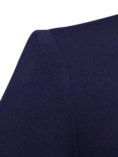 Manfinity Mode جاكيت موحدة اللون بياقة مطوي مسنن زر احادي قطعة واحدة للرجال