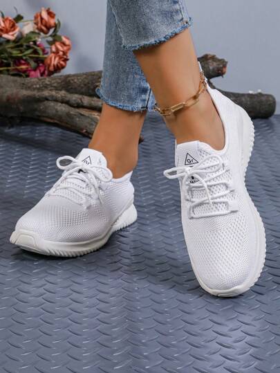 أحذية رياضية كاجوال نسائية بكعب شبكي أبيض، أحذية رياضية تنفس، متعددة الاستخدامات ، خفيفة الوزن بنعل ناعم ، أحذية الجري، وصول جديد