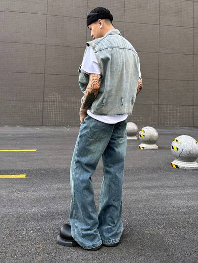 Manfinity EMRG جينز رجالي بأسلوب شارع الرجعية Y2K بلون أزرق فاتح وغسلة عتيقة فليرد