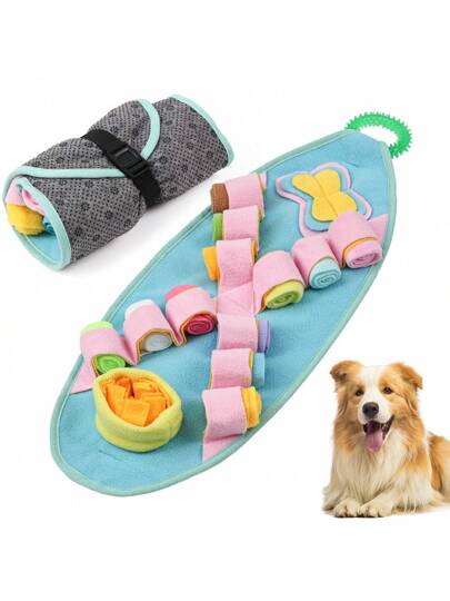 حصيرة الشم هي لعبة مصممة لتدريب شم الكلاب وإيجاد الطعام المخفي. عادة ما تكون مصنوعة من مواد متعددة الطبقات مثل الأقمشة والشعر الإسفنجي أو أنسجة أخرى، مع العديد من الطيات والجيوب لإخفاء الطعام أو الحلوى. يحتاج الكلاب إلى الشم والحفر للعثور على الطعام، مما