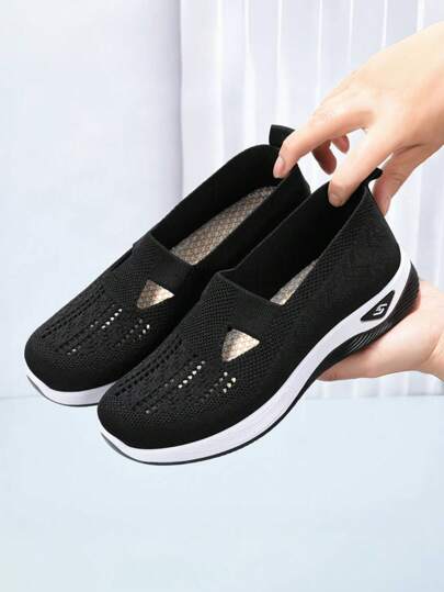 أحذية رياضية للنساء مطرزة بالأزهار، أحذية رياضية خفيفة الوزن بنعل ناعم مصنوعة من الشبك المحبوك، أحذية مشي منخفضة السطح قابلة للتنفس