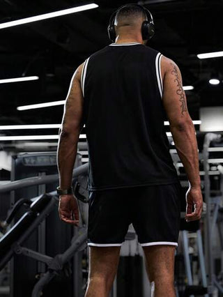 Manfinity Sport Corelite ملابس علوية بدون أكمام صيفية بألوان متباينة مع طباعة أرقام، ملابس علوية كاجوال، لياقة، رياضية، ملابس علوية كرة السلة، بنمط الصديق، هوديس بنمط الصديق، عودة إلى المدرسة